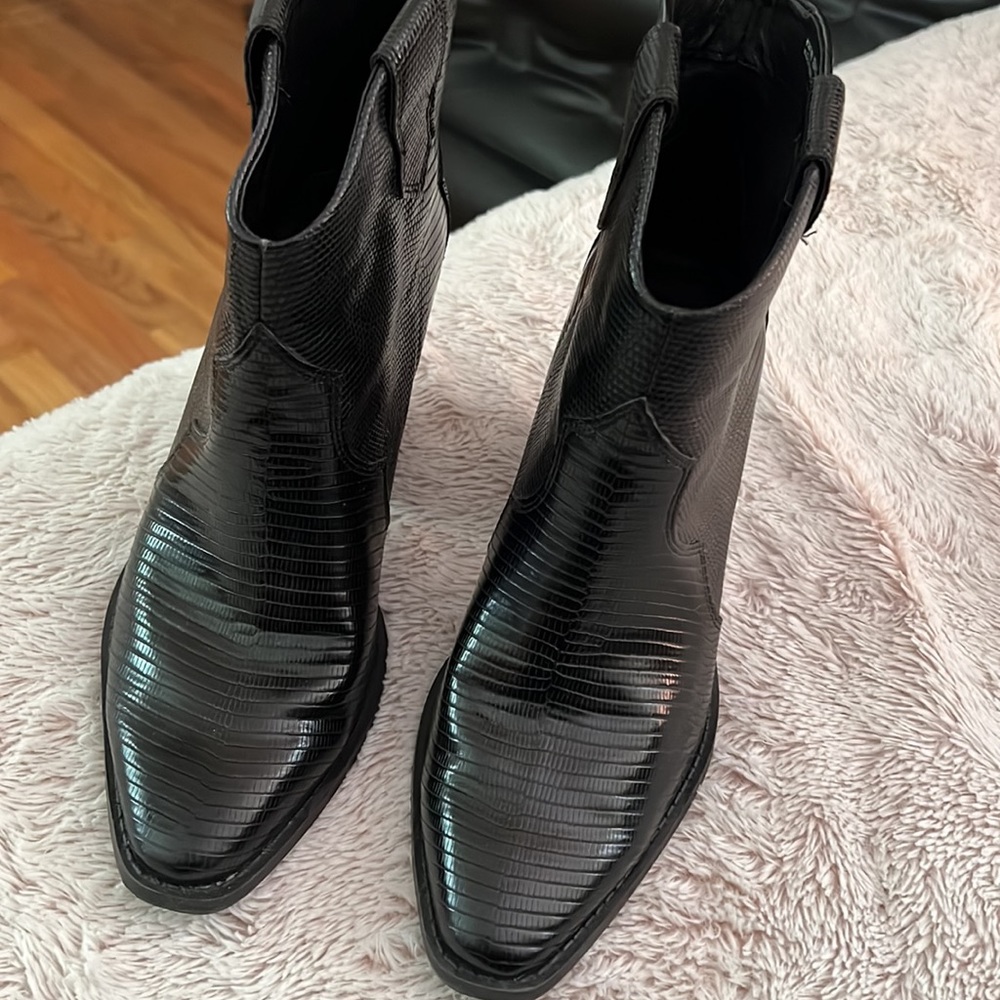 Chinese Laundry Black Heeled Boots - Picture 3 of 3